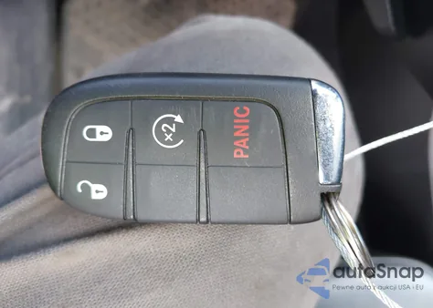 2020 Jeep Compass Latitude 4X4 from USA, damaged, VIN 3C4NJDBBXLT256632